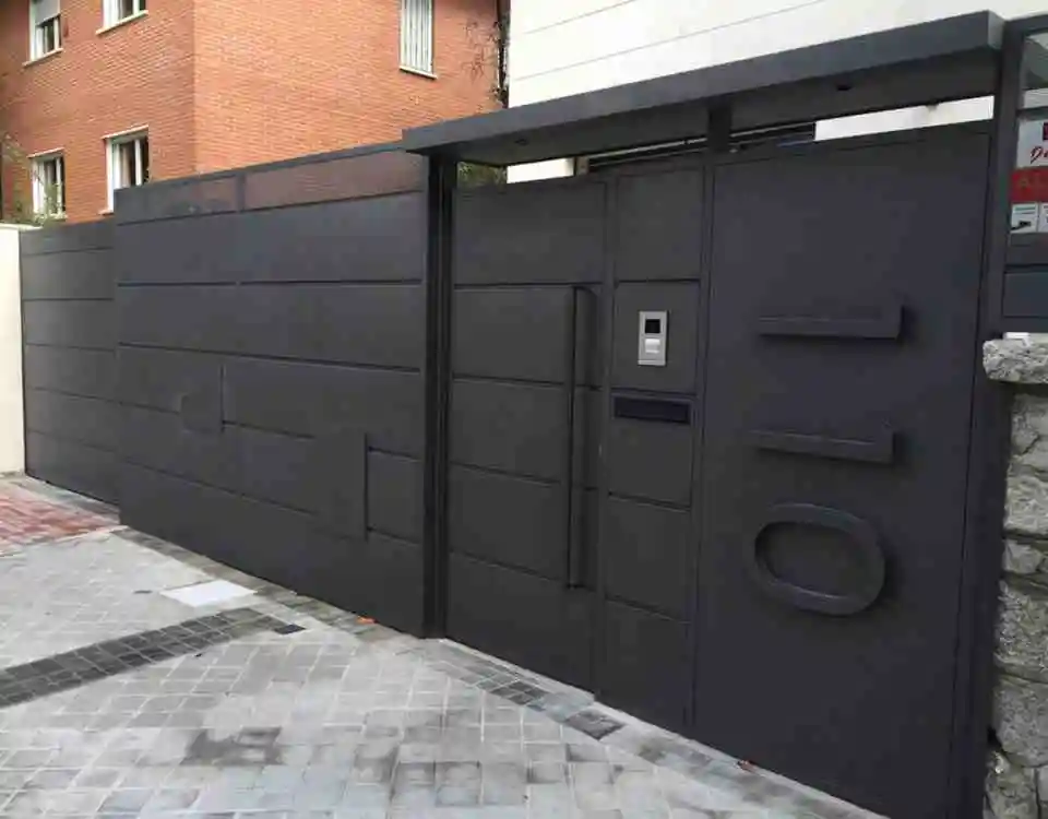 Puertas automaticas de garaje 960x750 - Reparación de Puertas de Garaje Parking Barcelona Valencia Madrid Alicante