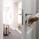 Sabes de que manera escoger tu Puerta de Seguridad Blindada 80x80 - ¿Cuánto cuesta instalación y material puertas de entrada para casa?
